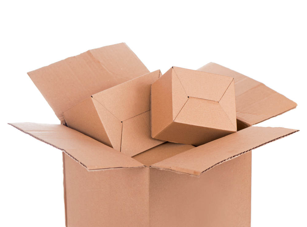 Quando reutilizar caixa de papelão deixa de compensar